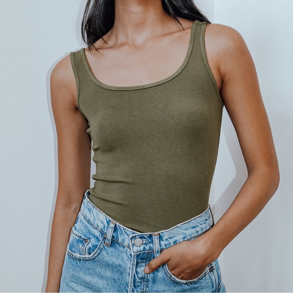 Lulu’s Basic Olive Green Summer Tank Top Ribbed Knit Sleeveless Scoop Neck